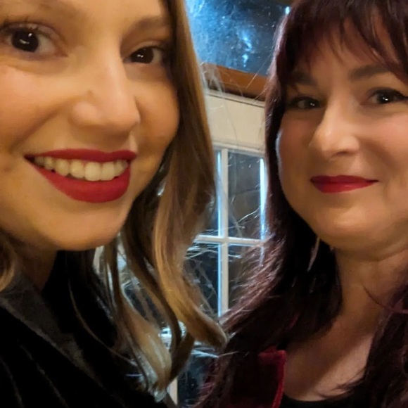 Meet your posher - Picture 3 of 4